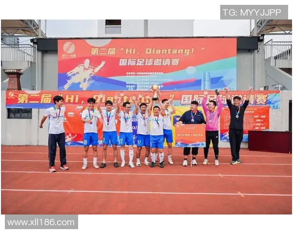 燃动绿茵激情点亮筑城梦想贵阳足球球星闪耀时代风采 燃动绿茵激情点亮筑城梦想贵阳足球球星闪耀时代风采